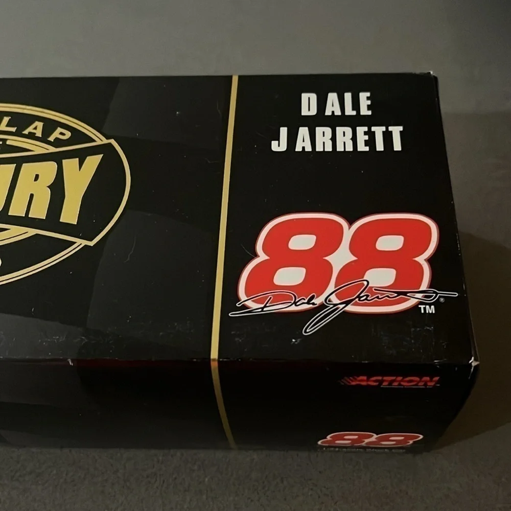 Dale Jarrett #88 Ford Quality Care “Last Lap of the Century” 1999 1:24 Diecast